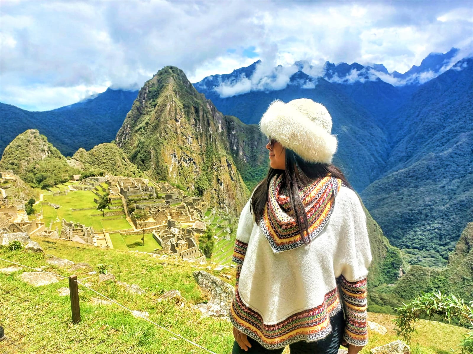 NAYELI from Peru