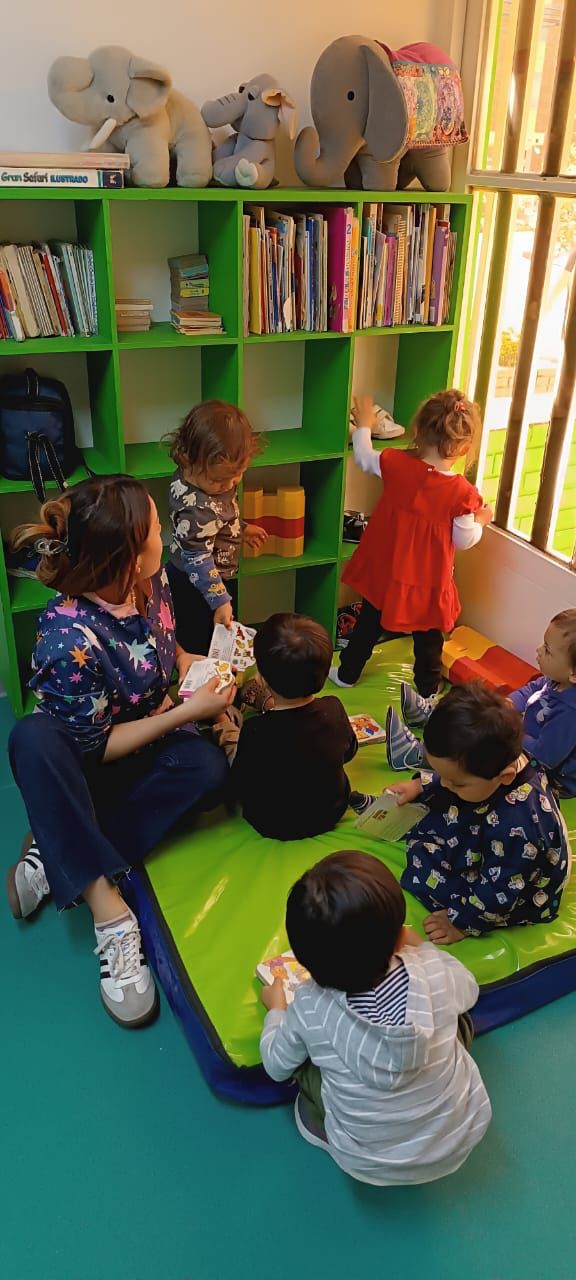 Valentina  from Colombia